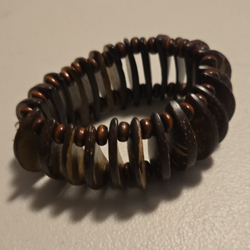 Shell & Bead Bracelet Collection - Picture 3 of 6